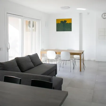 Bnbutler - Govone - Ampio E Luminoso Con Terrazza Апартаменты Милан