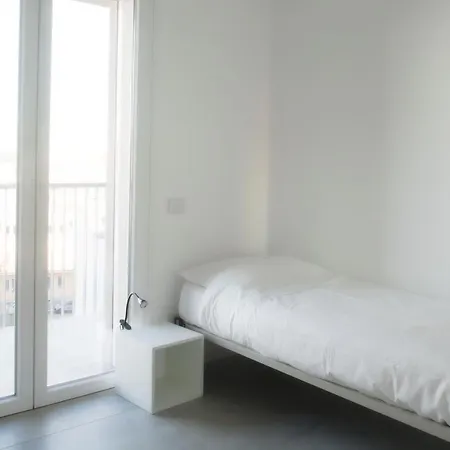Bnbutler - Govone - Ampio E Luminoso Con Terrazza Apartment *