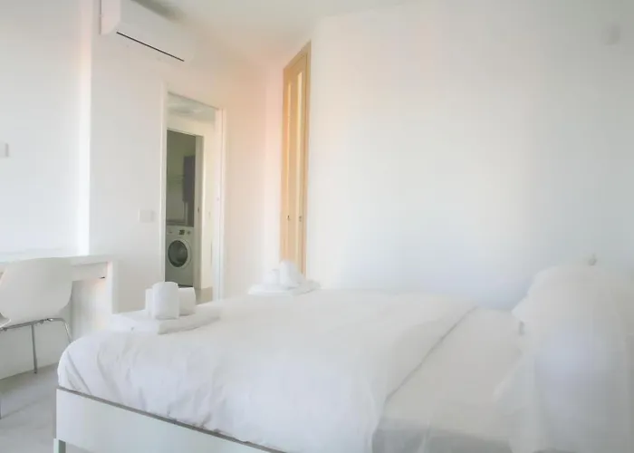 Appartamento Bnbutler - Govone - Ampio E Luminoso Con Terrazza Milano