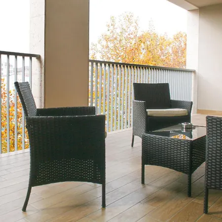 Bnbutler - Govone - Ampio E Luminoso Con Terrazza * ミラノ