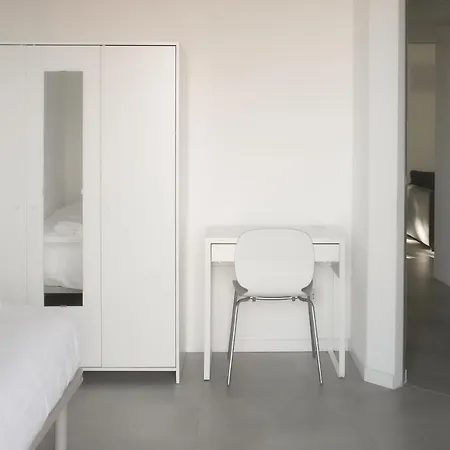 Bnbutler - Govone - Ampio E Luminoso Con Terrazza * ミラノ