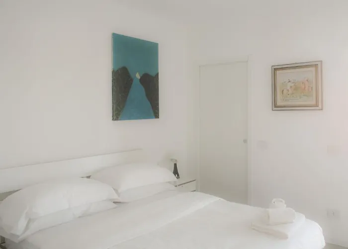 Apartment Bnbutler - Govone - Ampio E Luminoso Con Terrazza